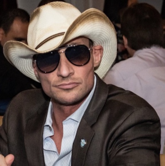 Meet your Posher, G - Picture 1 of 1